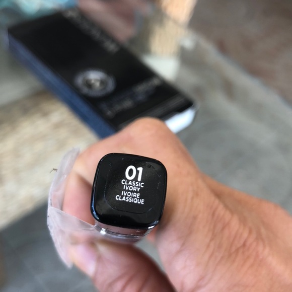 3 nyx concealer , one loreal concealer, - Picture 3 of 4